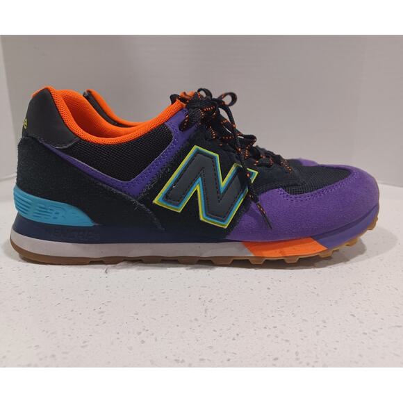 New Balance 574 Black Purple White Shoes ML574PT2 Men's Size 8 (FLAWS) - Picture 2 of 9